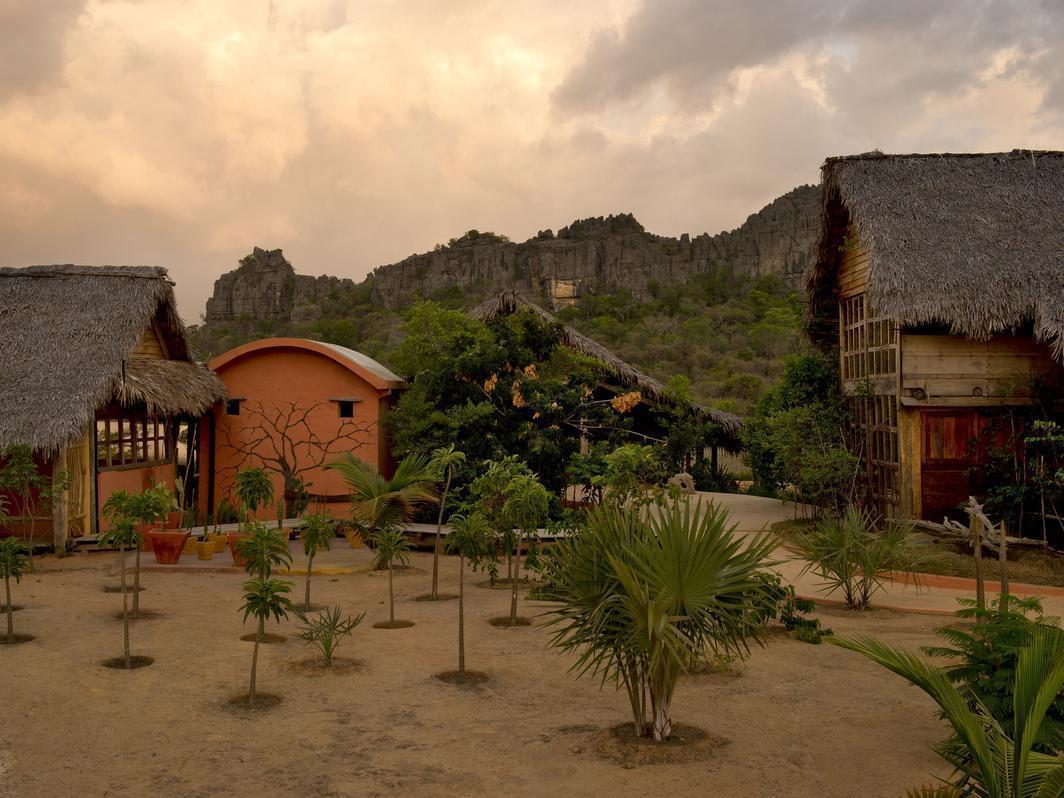 Iharana Bush Camp Hotel Antsiranana Luaran gambar